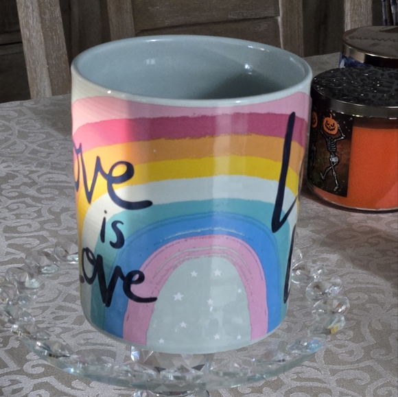 Love is Love ❤️ Large Mug • NEW • - Picture 4 of 4